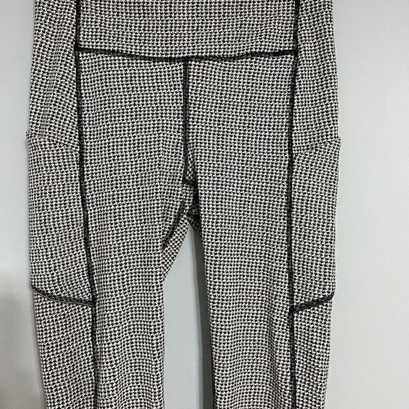 Lululemon Speed Up Tight Leggings Women Size 4 - Picture 2 of 7